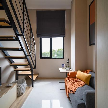 Cove Prima Aparthotel Jakarta Exteriör bild