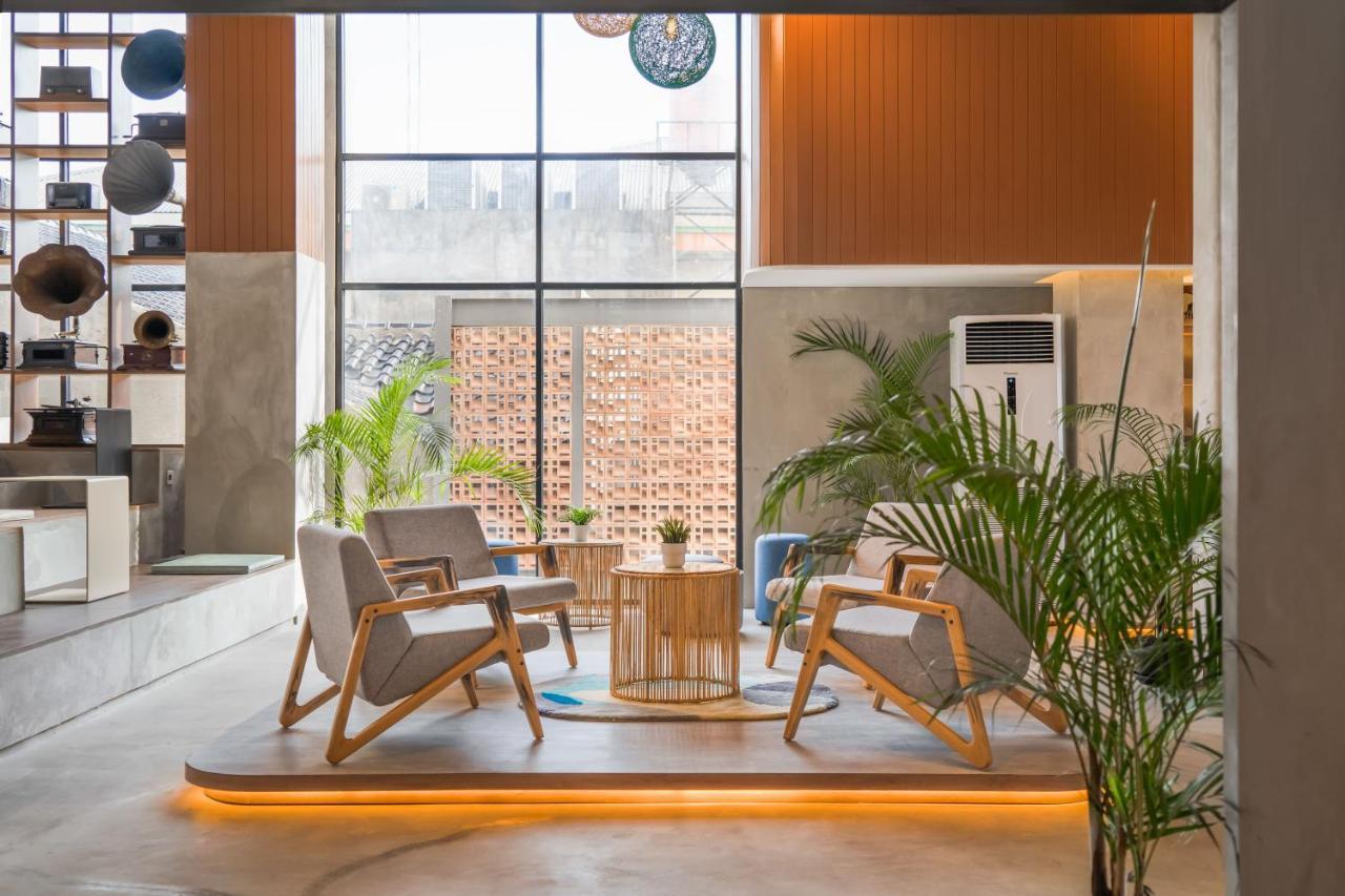 Cove Prima Aparthotel Jakarta Exteriör bild